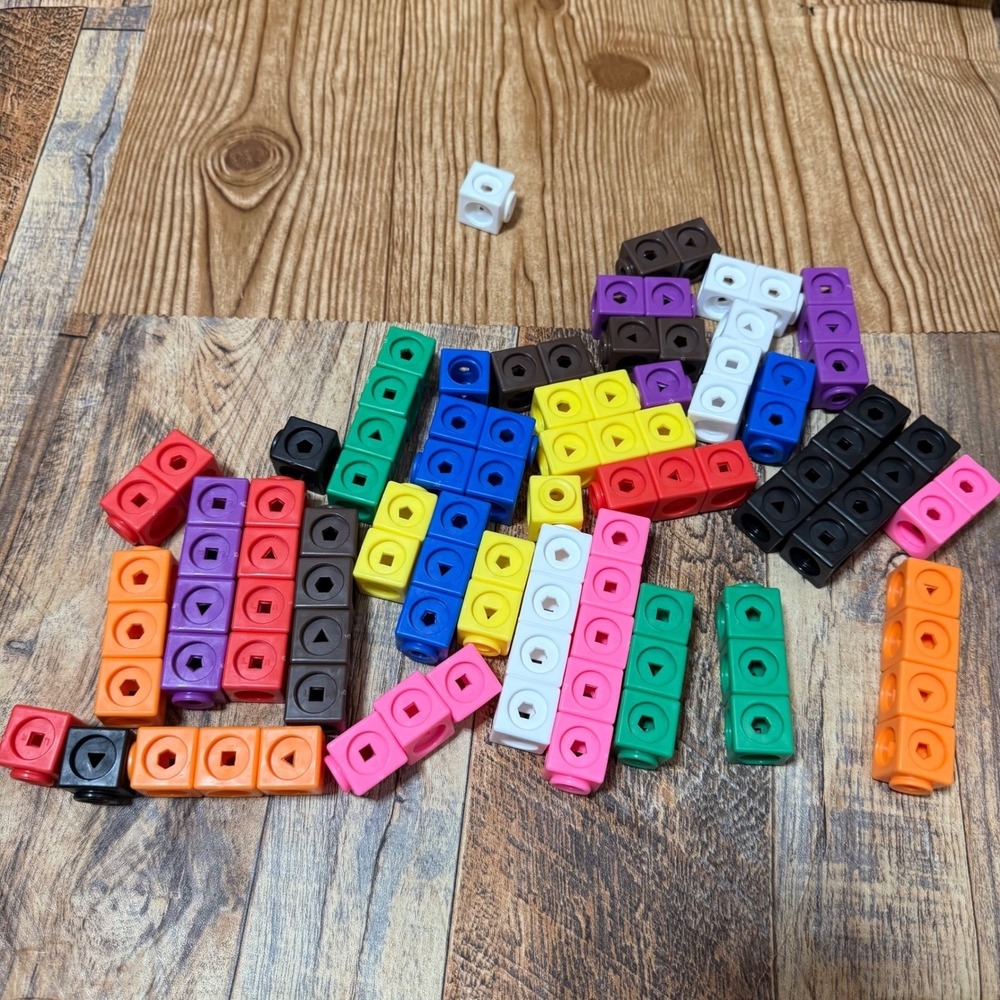 Learning Resources MathLink Cubes Elementary Math Activity Set - Picture 2 of 3